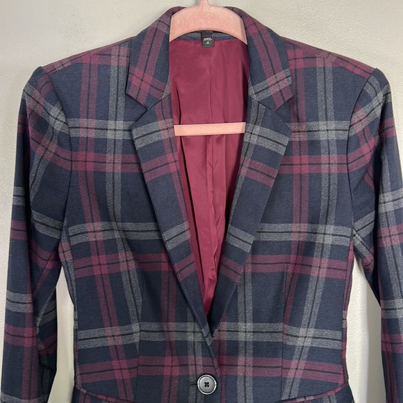 Express Notch Collar One Button Blazer - Navy Plaid - 0 - Picture 3 of 14